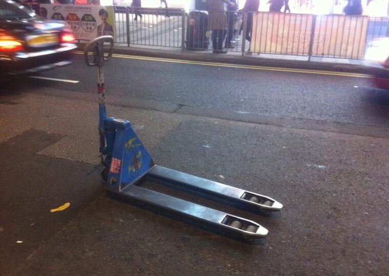Transpalete manuale 2.5 ton me qira